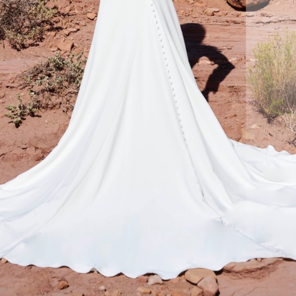 LizLuo Bridal - Picture 5 of 7